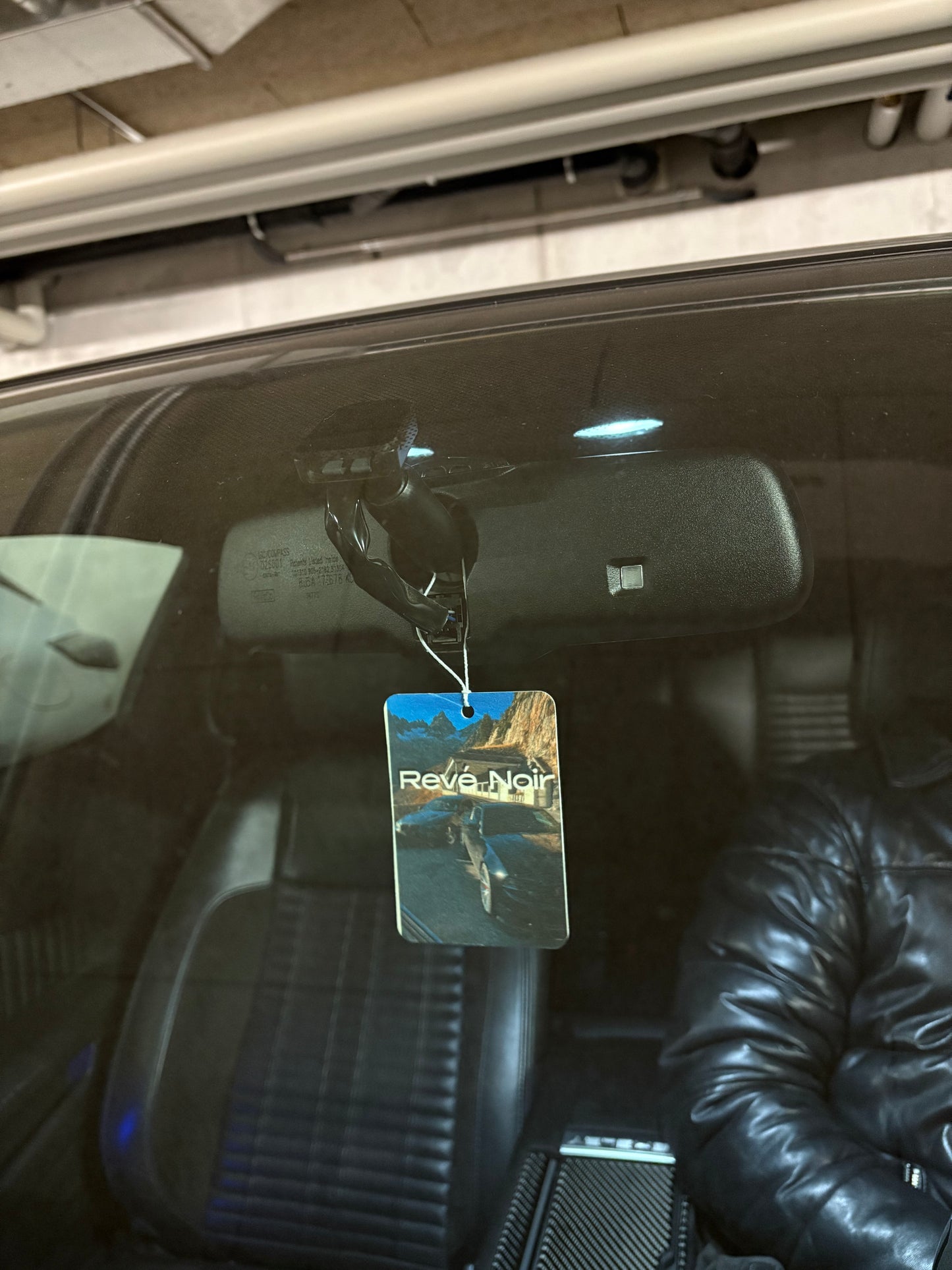 Noir Cars - Mountains